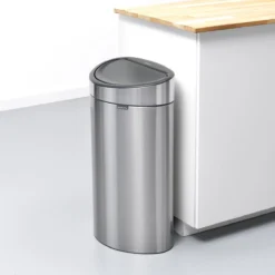 Brabantia Touch Bin Prullenbak - 40 L - Matt Steel Fingerprint Proof -Woonwinkel 1200x1200 496