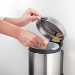 Brabantia NewIcon Wandprullenbak - 3 L - Matt Steel -Woonwinkel 1200x1200 568