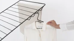 Brabantia HangOn Droogrek Inklapbaar - 25 Meter - Met Wasknijpertasje - Matt Black -Woonwinkel 1200x661