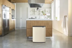 Brabantia Bo Touch Bin Prullenbak - 2 X 30 L - Soft Beige -Woonwinkel 1200x799 7
