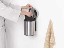 Brabantia NewIcon Wandprullenbak - 3 L - Matt Steel -Woonwinkel 1200x900 37